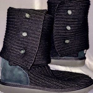 Black cardi Ugg’s. Good condition. Pet free/ smoke free.